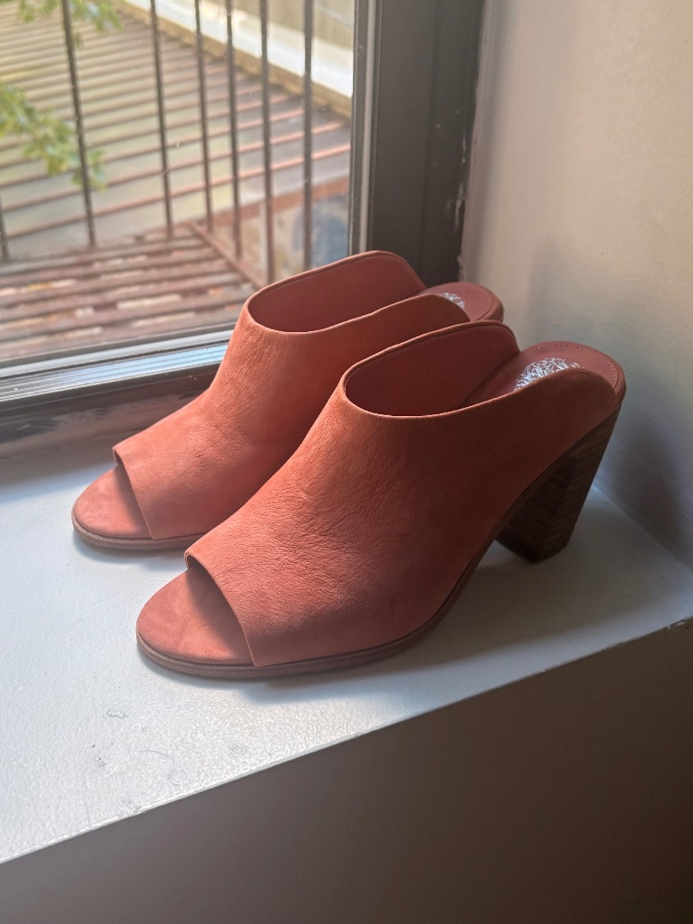 Vince Camuto Pink Suede Leather Wooden Heel
